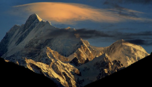 明天上行主场逼平，坚守阵地不失